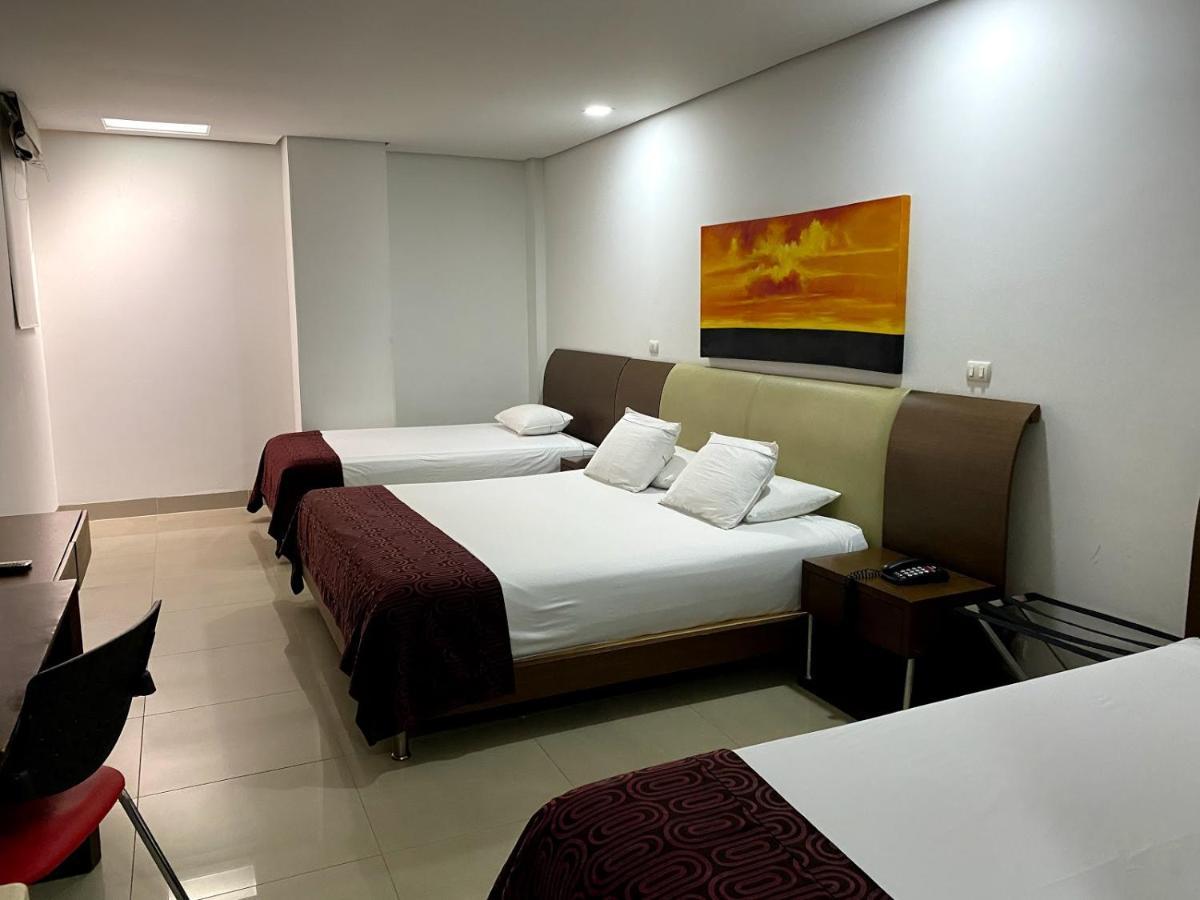 Hotel Merlott 70 Medellín Buitenkant foto
