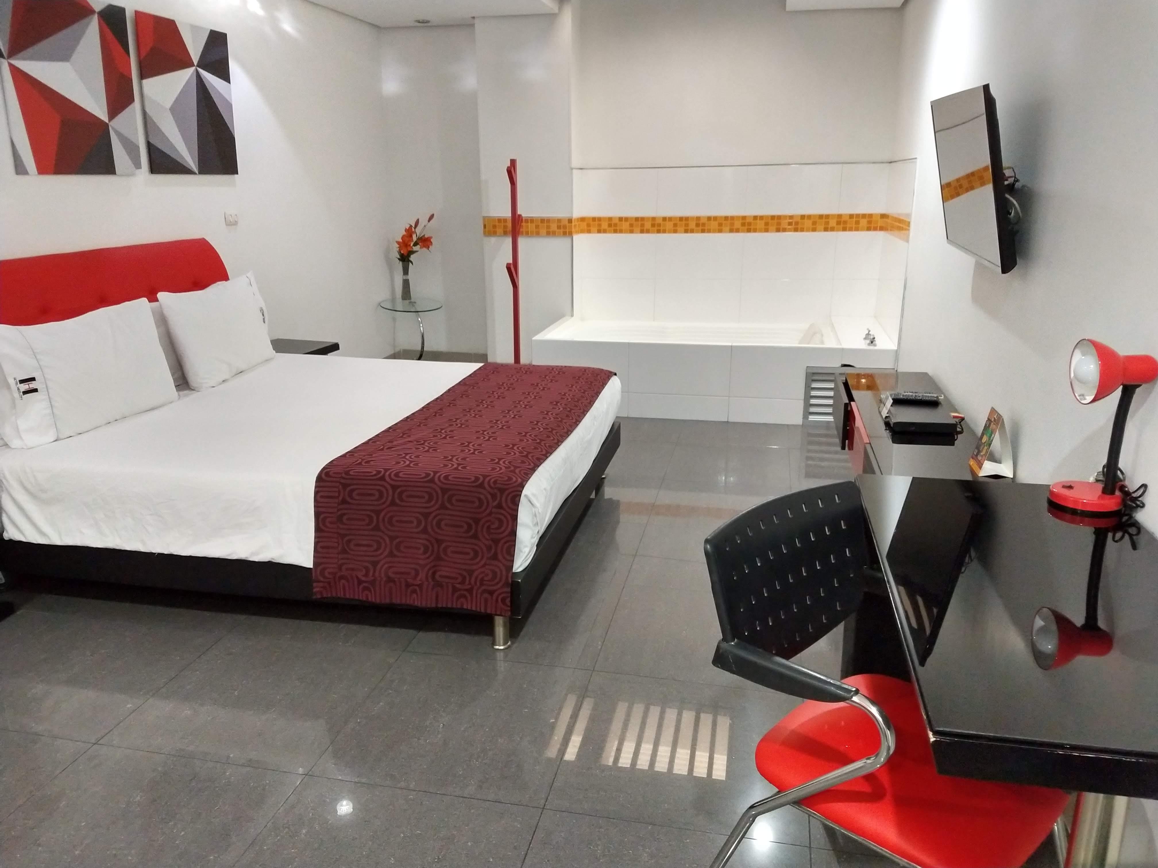 Hotel Merlott 70 Medellín Buitenkant foto