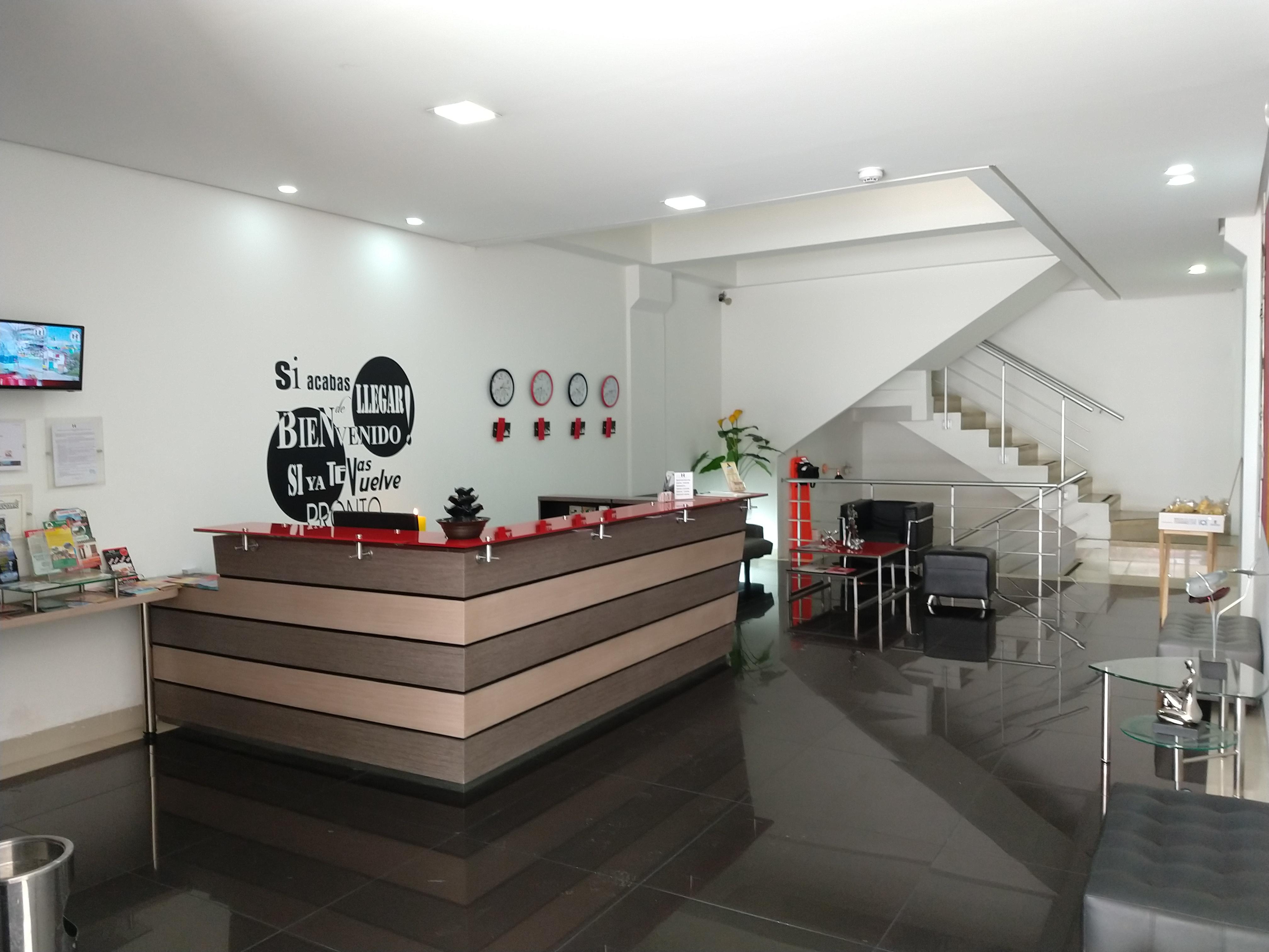Hotel Merlott 70 Medellín Buitenkant foto