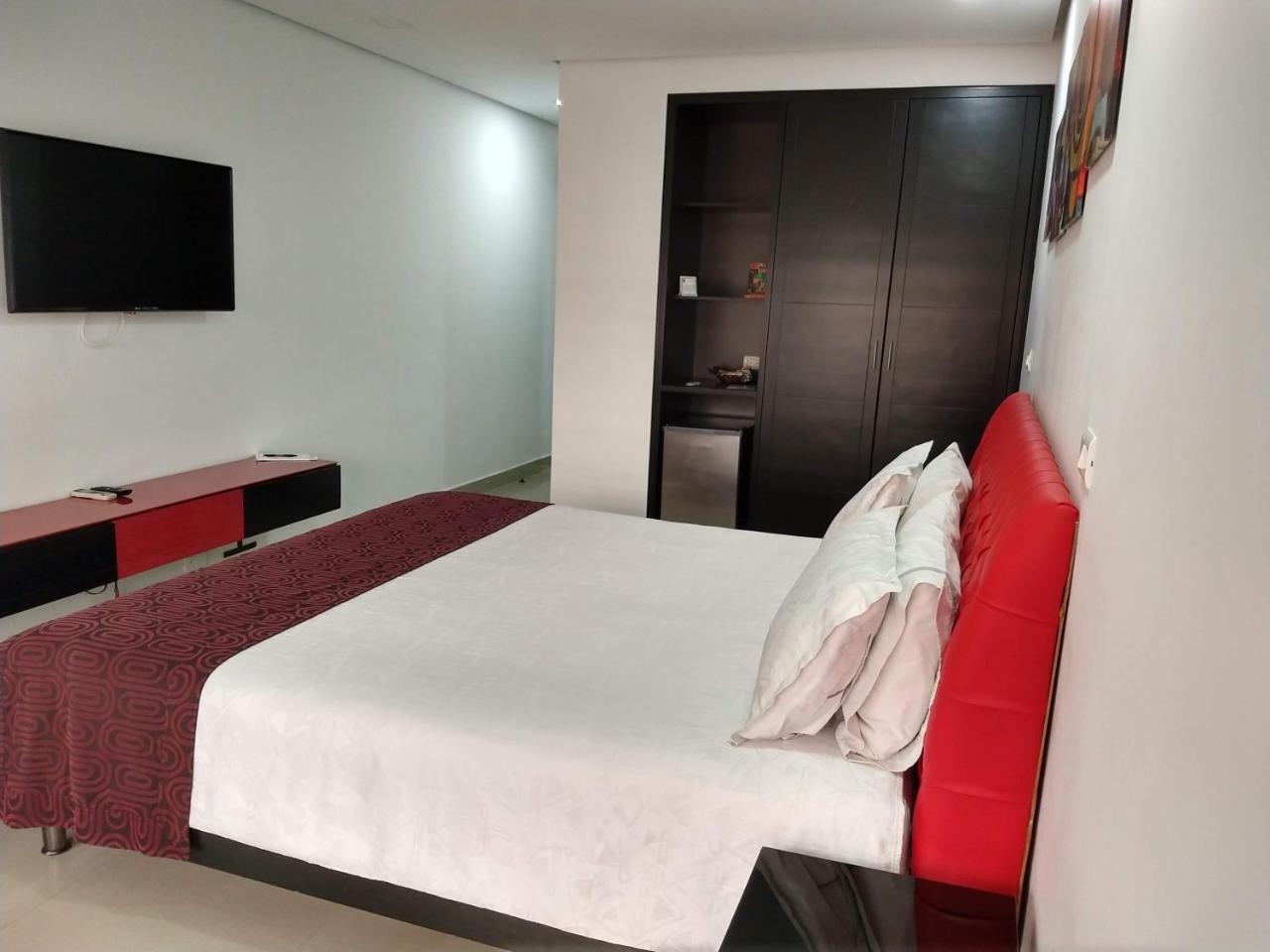 Hotel Merlott 70 Medellín Buitenkant foto